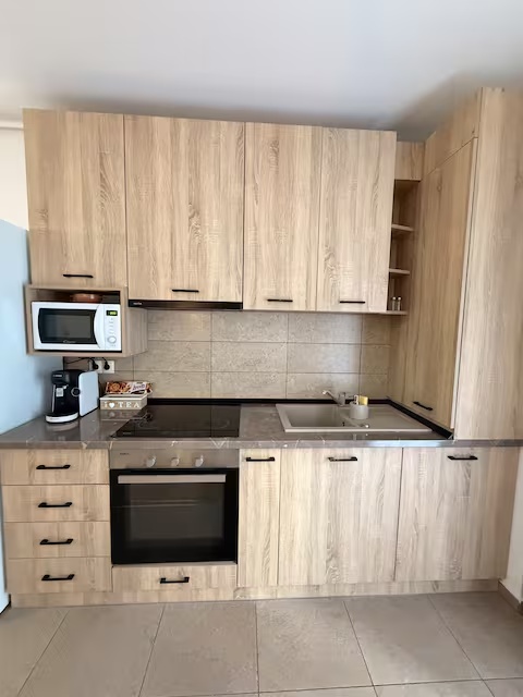 Bright 2BR 2Bath w Parking Near Coresi Mall — 17