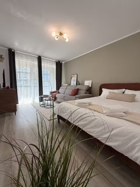 2 Beds • Free Parking • Steps to Coresi Mall — 8